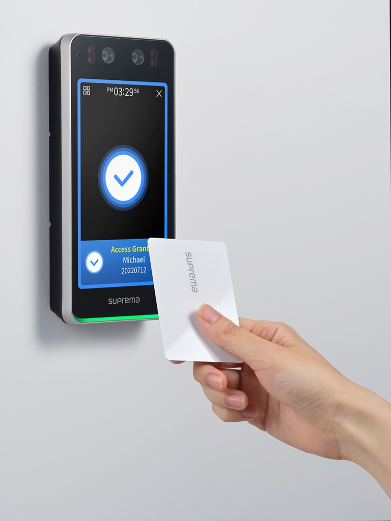 Facial SUPREMA - Multiple Credential, Face Recognition, QR/Barcode, Dual RFID(125kHz EM & 13.56Mhz
MIFARE, MIFARE Plus, DESFire/EV1, FeliCa, NFC), IP65, IK06, BLE